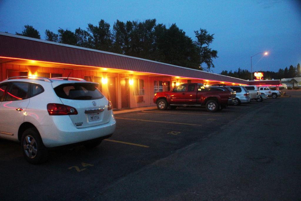 Caboose Motel Libby ภายนอก รูปภาพ